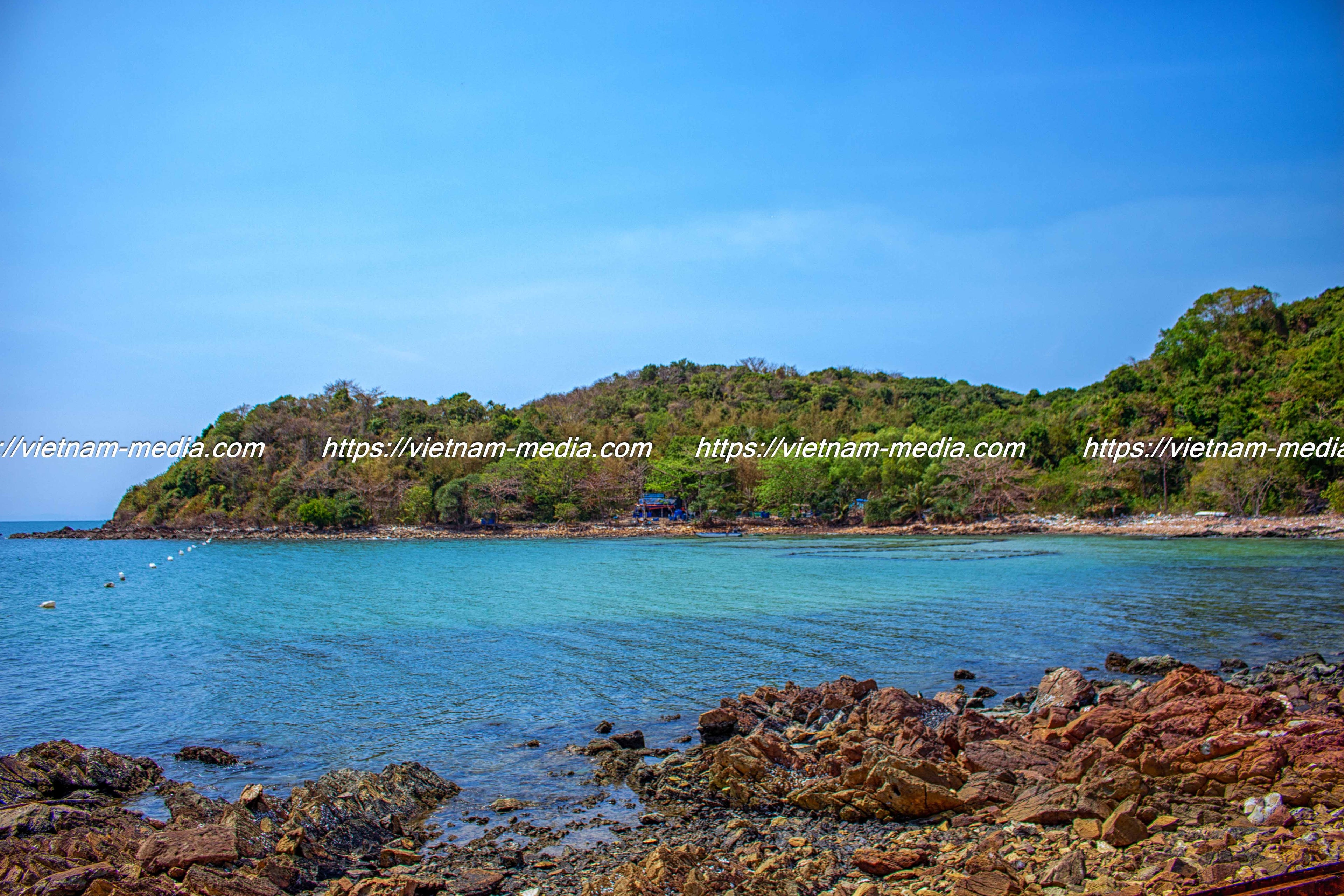 MÙA BIỂN CẠN