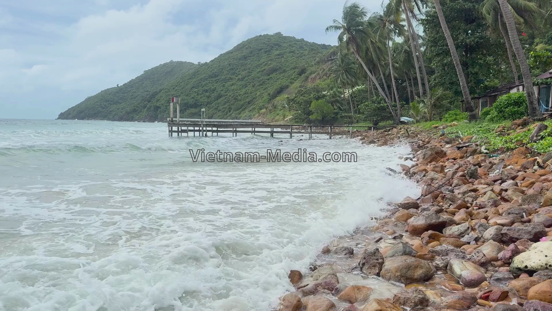 [VIDEO] ĐỢI THUYỀN VỀ